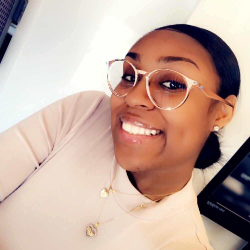Meet your Posher, Breanie